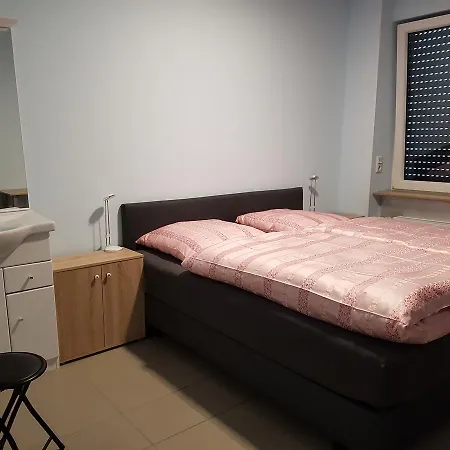 بيت شباب Gaestehaus Zum Padre غوخ