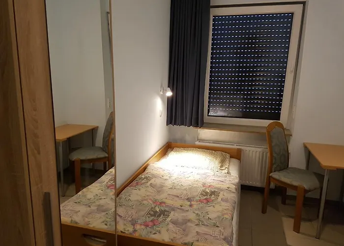 Hostel Gaestehaus Zum Padre Goch